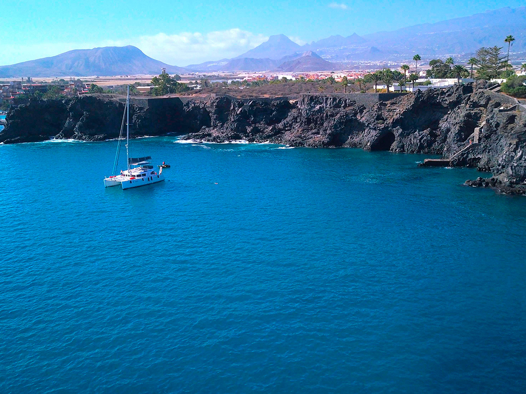 blue-ocean-yacht-charter-tenerife-sunshine-rent (1)