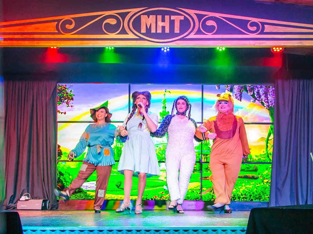 music-hall-tavern-sunshine-rent-tenerife (4)