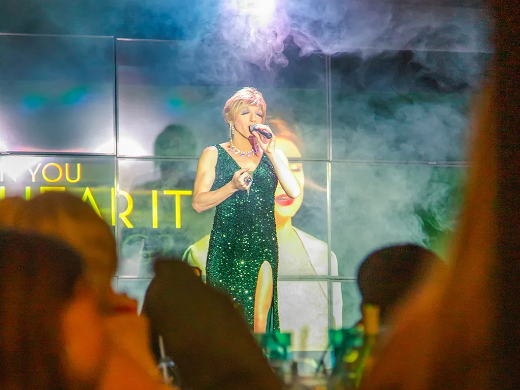 music-hall-tavern-sunshine-rent-tenerife (5)