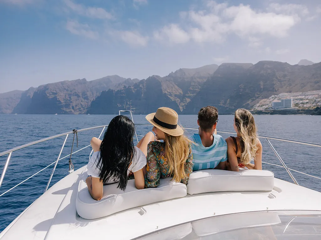 pampano-luxury-yacht-tenerife-sunshine-rent (4)