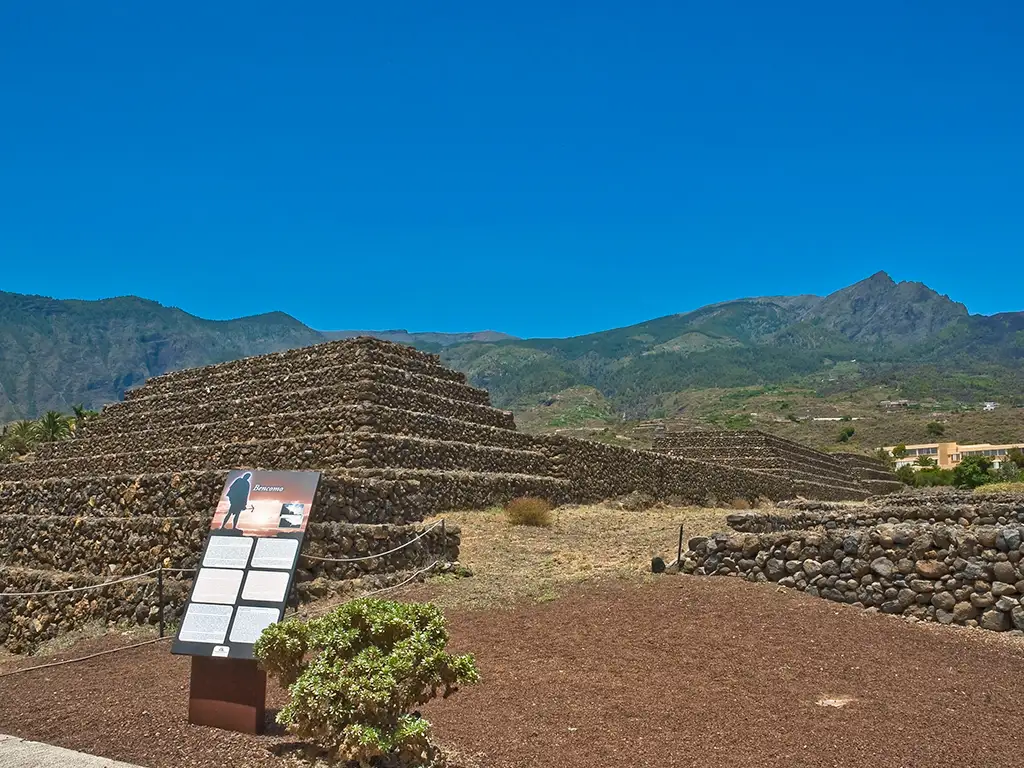 piramide-de-guimar-sunshine-rent-tenerife (6)